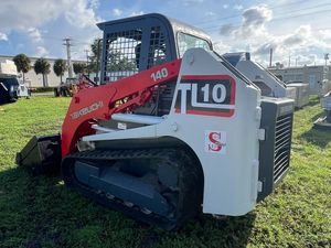 TAKEUCHI TL120 with Cab, HIGH FLOW with <b>Air</b> <b>Conditioning</b>/Heat Skid Steer Loader - Product Image 4