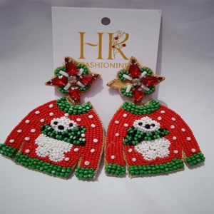 Suéter feo de Navidad hecho a mano pendiente con cuentas chapado en oro - Product Image 3