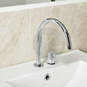 Robinet mitigeur de lavabo à deux trous en acier inoxydable, sans contact, de qualité supérieure à prix abordable - Product Image 2