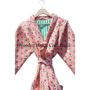 Chaqueta de Invierno y Otoño Acolchada Kantha de Algodón Ecológico Hecha a Mano Estilo Vintage para Mujer, con Parches Florales Indios Reversibles - Product Image 5