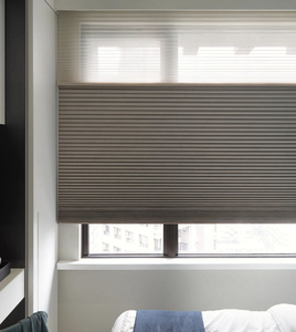 Maßgefertigte Elektrische <span class=keywords><strong>2</strong></span>-Zoll-Wabenplissees für Französische Fenster Horizontales Muster Modernes Design 100% Verdunkelungsstoff Schlicht - Product Image 4