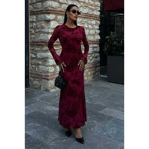 Vestido de terciopelo estampado sin espalda 2825, silueta ajustada con cintura natural y forro - Product Image 3