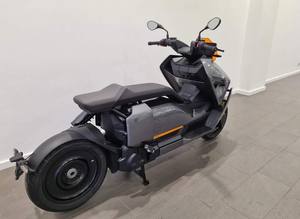 En stock: Scooters eléctricos CE 04 2025 2026 en oferta y listos para exportar |   Ventas de automóviles - Product Image 3