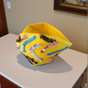 ที่คาดผมประดับเลื่อมสีเหลืองแบบใหม่ ทำมือ ดีไซน์ทันสมัย มีสีให้เลือกตามสั่ง เหมาะสำหรับงานปาร์ตี้และโอกาสพิเศษ - Product Image 4