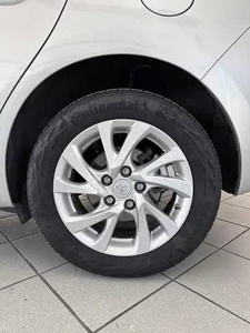 Venta de Vehículos Usados a Precio de Mayoreo, Toyota Auris 1.8L Híbrido Hatchback - Product Image 4