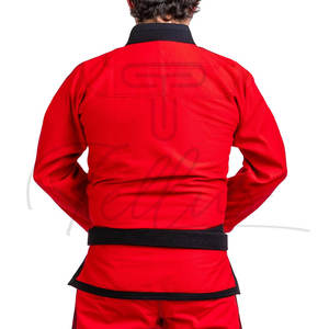 Ensemble de Kimono de Karaté Personnalisé Uniforme Unisexe Costume d'Entraînement d'Arts Martiaux avec Logo Personnalisé sur le Devant Tissu Respirant à Séchage Rapide - Product Image 6