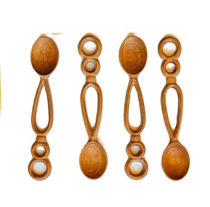 Espátula de madera Premium Mango de lujo Diseño Espátula de madera natural Utensilio de cocina de madera hecho a mano - Product Image 1