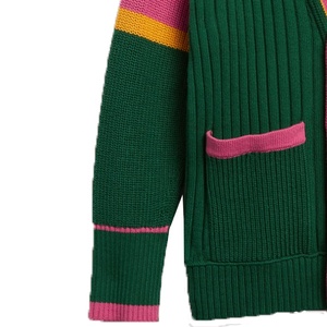 Cardigan tricoté personnalisé pour femme, brodé uni, décontracté, en laine/acrylique, anti-boulochage, pour l'hiver, idéal pour les sororités et les fraternités Umri - Product Image 3
