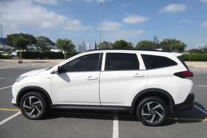 USADO, RUSH 2020, SUV GCC, Tracción en las Cuatro Ruedas, Asientos de Cuero, ACC Automático, Cámara de Visión Trasera Izquierda de 360° - Product Image 2