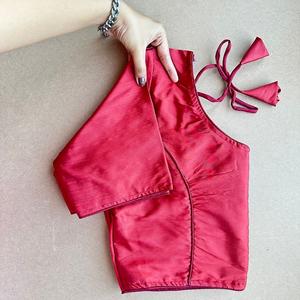 Traje de moda atractivo elegante Venta caliente Blusa de seda Pattu pura con forro Color increíble Exportador de moda de mujer - Product Image 1