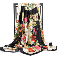 Elégant foulard carré en soie à imprimé floral et feuilles en bleu, sarcelle, orange et crème pour femme
