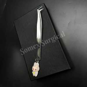 Servicios Profesionales OEM para Pinzas de Extensión de Pestañas de Precisión de Acero Inoxidable SOMEX SURGICAL con Elegantes Adornos para Pinzas - Product Image 6