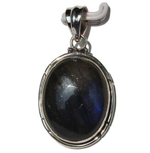 Venta al por mayor de gemas Rudra: Colgantes de labradorita de plata de ley 925 con engaste de bisel, rodio y diseño bohemio hecho a mano para mujer. - Product Image 5