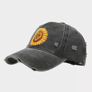 Casquette de baseball vintage effet vieilli, crème délavée, profil bas, style Dad Hat, effet usé et délavé - Product Image 1