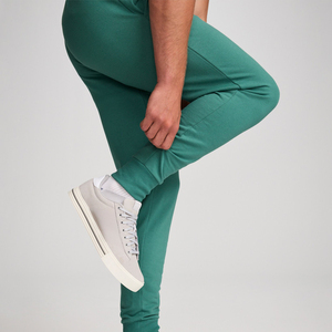 Conjunto Deportivo Unisex de Invierno Transpirable Marrón 2 en 1 para Correr, Pantalones Deportivos Resistentes, Ropa Deportiva Elástica y Cómoda, Lavado Ácido, Color Sólido - Product Image 5