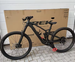 Bicicleta Eléctrica Fuel EXe 9.5 Dnister Negra Mate Carbono L, Bicicleta de Montaña Totalmente Teledirigida - Product Image 1