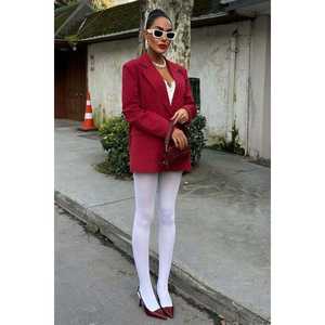 Chaqueta Blazer Premium para Mujer Modelo 6122 con Detalles Intrincados de Piedras - Product Image 3