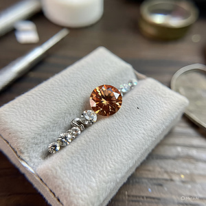 Moissanite de qualité supérieure, taille brillant, orange, cultivée en laboratoire, clarté VVS1, dureté Mohs 9.25, 8.5 mm - Product Image 2