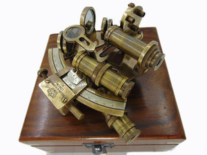 Sextante marino náutico con caja de madera-Instrumento de navegación marítima clásico y coleccionable - Product Image 4