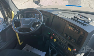 Camion semi-remorque Freightliner Cascadia 126 Sleeper 2022 d'occasion, abordable, avec cabine 72 Condo Sleeper, 455 CV, boîte automatique 12 vitesses - Product Image 4