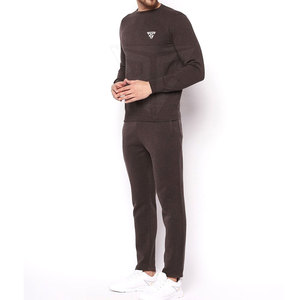 Survêtements pour hommes de haute qualité du fabricant pakistanais Meilleur design de vêtements grande taille pour l'hiver Prix à motif solide - Product Image 6