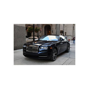 Rolls-Royce Cullinan avec refroidisseur de champagne sur mesure et porte-verres en cristal - Product Image 6