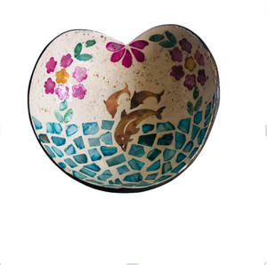 Fabrication d'usine Hawaii Noix De Coco Smoothie Bol Coeur Forme Perle Incrustation Pour Les Fêtes Ou La Restauration Pas Cher Prix De Gros - Product Image 1