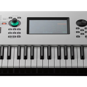 NOUVEAU MONTAGE ORIGINAL 8 Synthétiseurs blancs 76 touches - Product Image 1