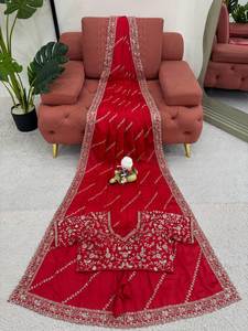 Vêtements de fête de mariage de luxe Designer de mode Pur Banarasi Cuivre Zari Tissage Saree en soie douce du fabricant indien - Product Image 5