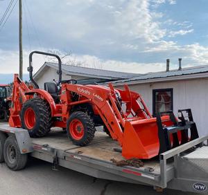 Tracteur agricole compact Kubota L3901 39HP 4x4 avec chargeur frontal - Product Image 1