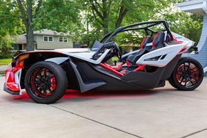 Slingshot Roush Edición 2023, 2400 Millas, 5 Velocidades, Transmisión Manual, Motor de 4 Cilindros - Product Image 4