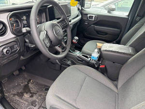 Jeep Wrangler Willys 2025 Usado en Buen Estado - Product Image 2