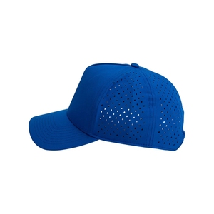 Gorra de Golf Personalizada OEM Resistente al Agua con Logotipo Impreso Digital, 5 Paneles, Orificios Cortados con Láser, Hebilla Trasera Ajustable de Plástico VN - Product Image 4