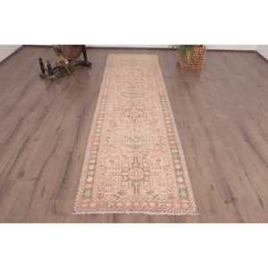 Alfombra de 2.6x9.1 pies, Alfombra Vintage, Alfombra Oriental Turca de Lana Rosa - Product Image 1