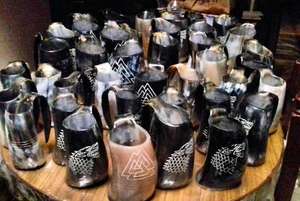 Taza de cuerno de búfalo vikingo medieval, taza de cerveza Ale Mead de 16 oz, mango de Stein Vintage, diseño grabado personalizado vikingo medieval terminado - Product Image 3