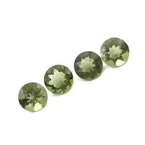 圆形5x 5毫米未加热Moldavite明亮切割优质天然绿色松散宝石用于制作珠宝松散宝石