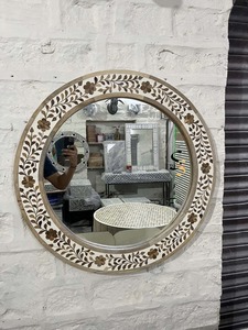 Miroir mural rond en incrustation d'os de style animal écologique avec verre Décoration de maison et de bureau par Crescent Crafts - Product Image 5