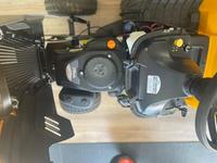 Tondeuse à gazon et balayeuse à neige Stiga Park Pro 900AWX avec moteur et autres équipements inclus, à vendre en Russie avec livraison rapide