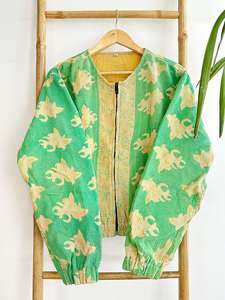 Vente chaude Vintage toutes saisons portant des robes Kantha Kimonos dans des robes de veste ouverte Style unisexe dans l'impression florale traditionnelle - Product Image 2