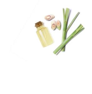 Huile essentielle de citronnelle d'origine indienne de qualité supérieure extrait de plantes cultivées sauvages en vrac bouteille disponible tambour peut pour l'exportation - Product Image 1