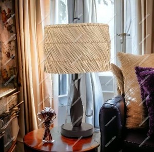 Lampe de table en rotin naturel de haute qualité avec abat-jour antique et bougeoir pour hôtels restaurants bars - Product Image 4