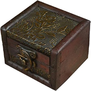 Hot Selling Product Metal Jewelry <b>Box</b> With Heart Design <b>Makeup</b> Kit Storage <b>Box</b> Girls Women Home Necklace Earring Keepsake <b>Box</b> - Product Image 3