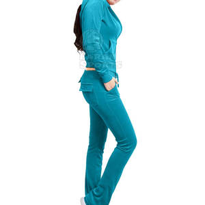 Service OEM Survêtements décontractés en velours pour femmes Offre Spéciale hiver motif solide logo personnalisé prix de gros - Product Image 2