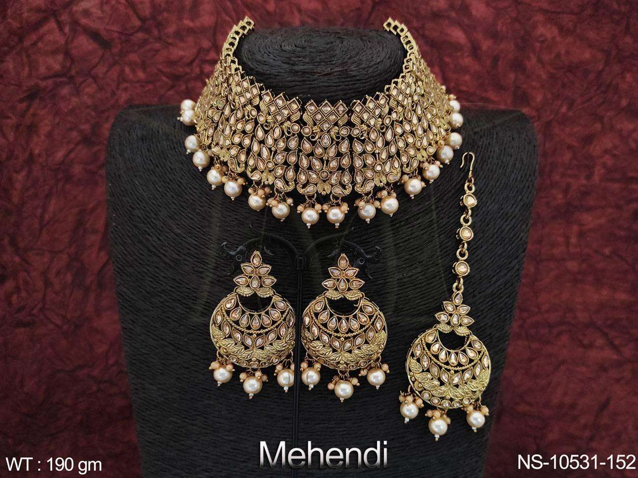 สีเหลืองโปร่งใส