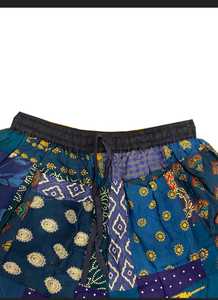 Shorts de yoga indiens faits à la main taille haute Mini Patchwork Shorts unisexes d'été Hippie Hot Shorts - Product Image 2