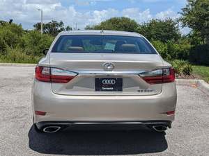 Utilisé 2017 Lex-us ES 350 FWD - Product Image 6