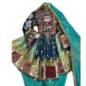 Robes afghanes Kuchi vintage faites à la main, best-seller, faible MOQ, designs personnalisés pour femmes, motifs de broderie en dentelle, décoration plissée, adultes - Product Image 1