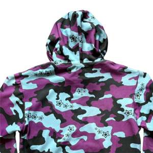 Sweat à capuche zippé camouflage de haute qualité pour hommes et femmes confortable et élégant parfait pour les vêtements décontractés et les activités de plein air - Product Image 4