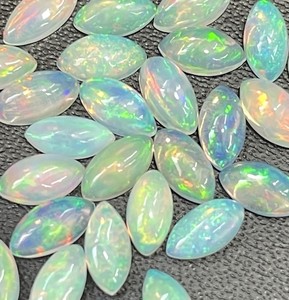 Marquise d'opale éthiopienne naturelle 5x10mm Cabochon dos plat-Superbe qualité multi-feu Opale lâche Marquise Cabochon pierre précieuse - Product Image 3