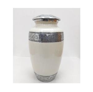 Urne funéraire de luxe pour adultes, artisanale, durable, personnalisable, en laiton, pour les cendres humaines, cérémonie de sépulture et commémoration à domicile - Product Image 2